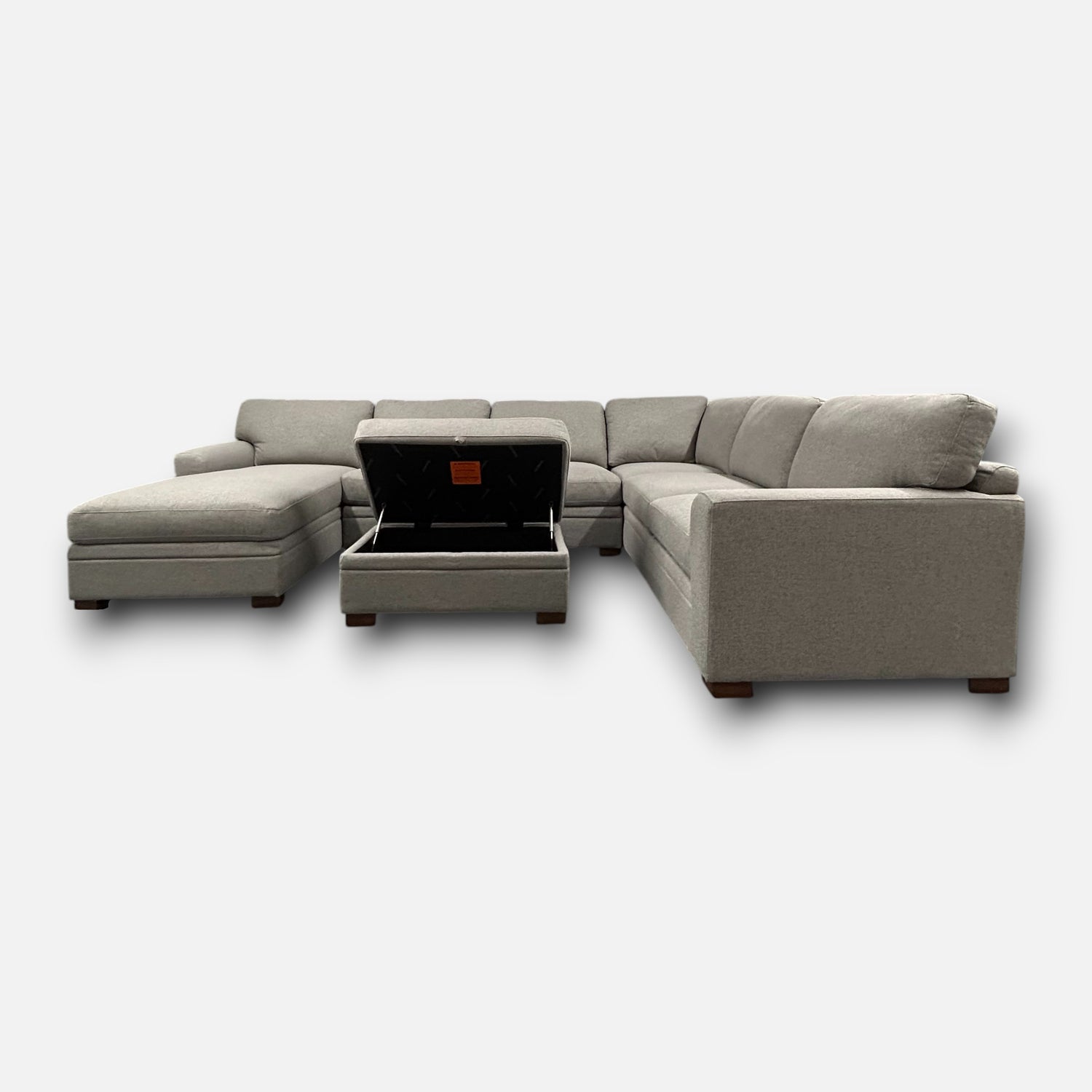 Thomasville Langdon Sectional with Storage Ottoman