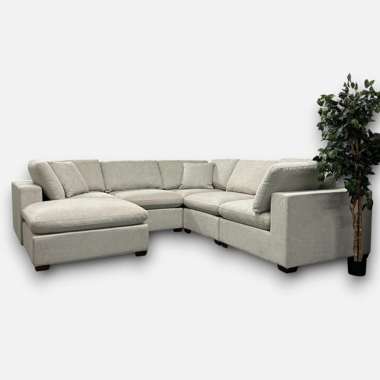Thomasville Lowell Sectional with Ottoman